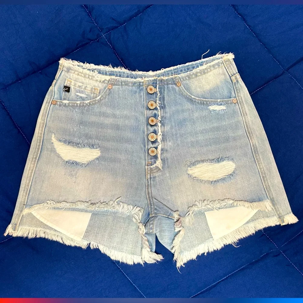 KanCan Distress Light Wash Denim 11" HIGH Rise Button Fly Cute Shortie Shorts S - Picture 1 of 14